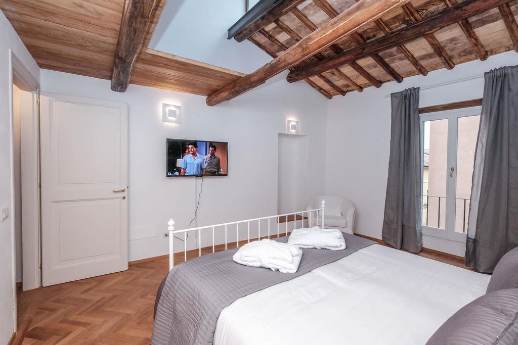 Trastevere Premium Apartment Rome Bagian luar foto