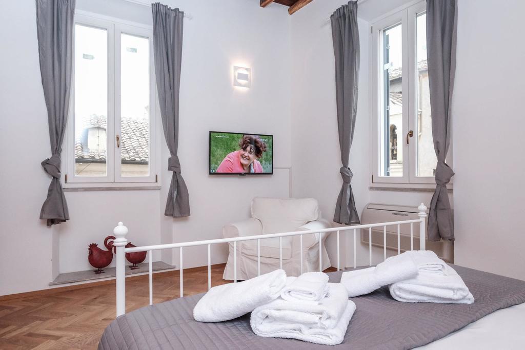 Trastevere Premium Apartment Rome Bagian luar foto