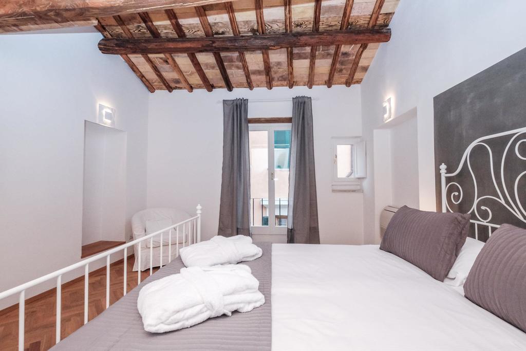 Trastevere Premium Apartment Rome Bagian luar foto